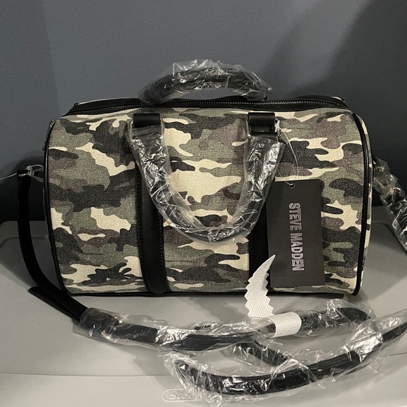 Steve Madden Gills Camo Bag 
